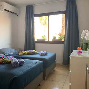  Bed and breakfast Bedroom With Shared Bathroom And Swimming Pool